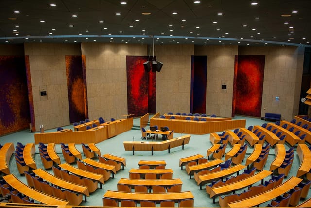 Folketingsvalget godkendes og forslag om styrket FE-tilsyn bortfalder